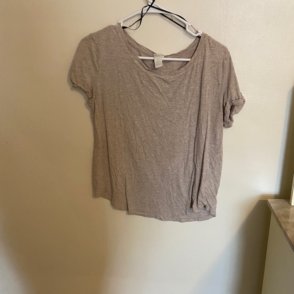 Basic T-shirt with Rolled Sleeves
